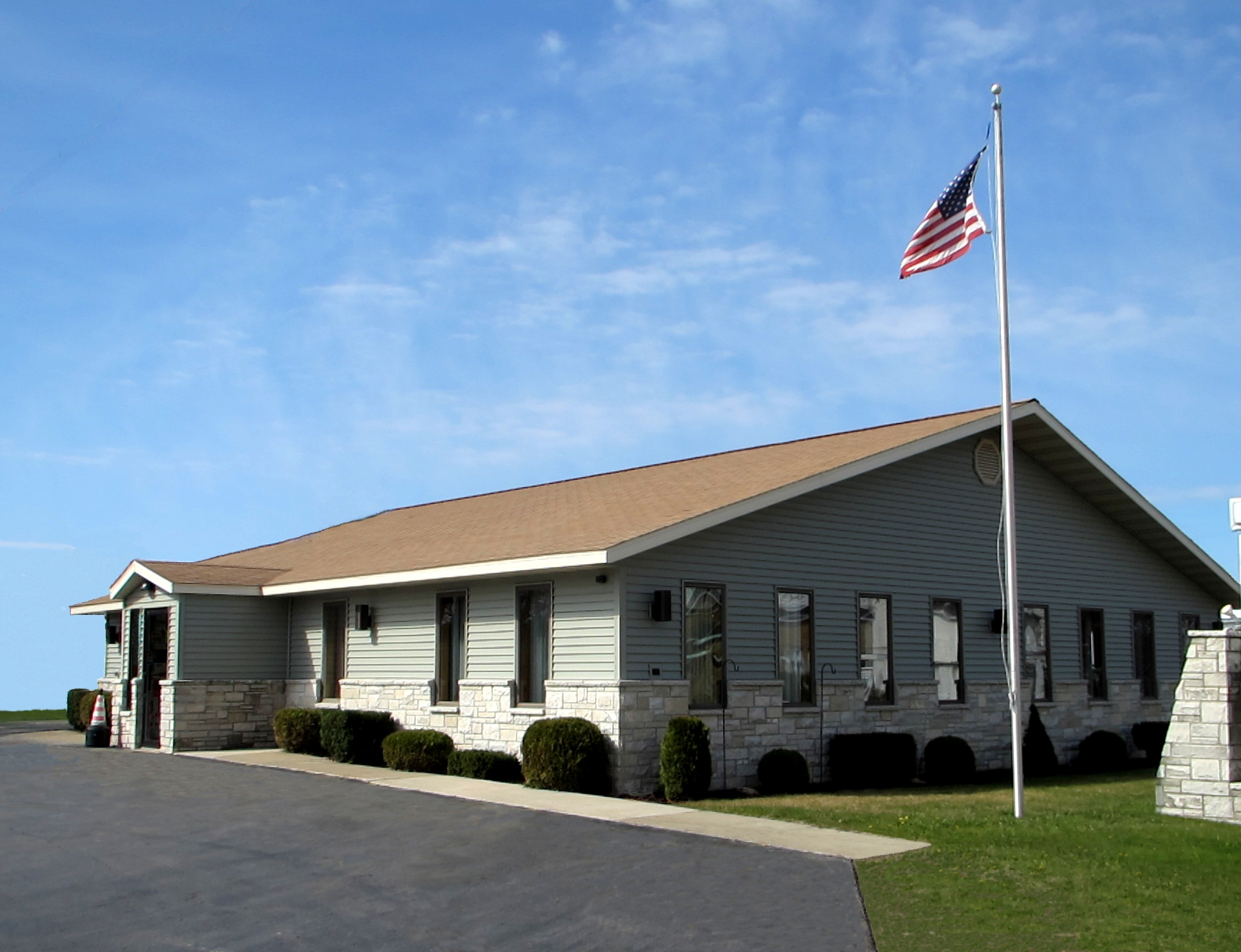 Manistique Federal CU Building